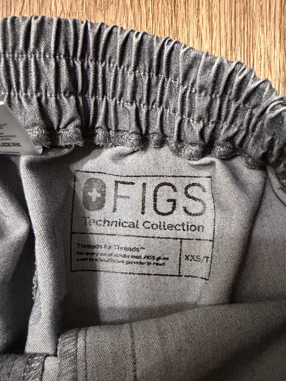 Figs Graphite Gray Yola Skinny Scrub Pants Size XXS Tall - Picture 5 of 6